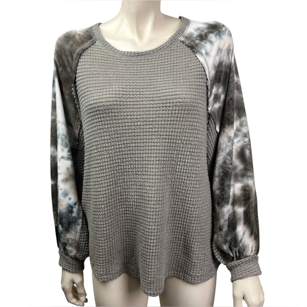She & Sky Taupe‎ Brown Waffle Top with Tie Dye Puff Sleeves